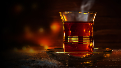 çayın demlenme sırasında sudaki ağır metalleri büyük ölçüde düşürüyor