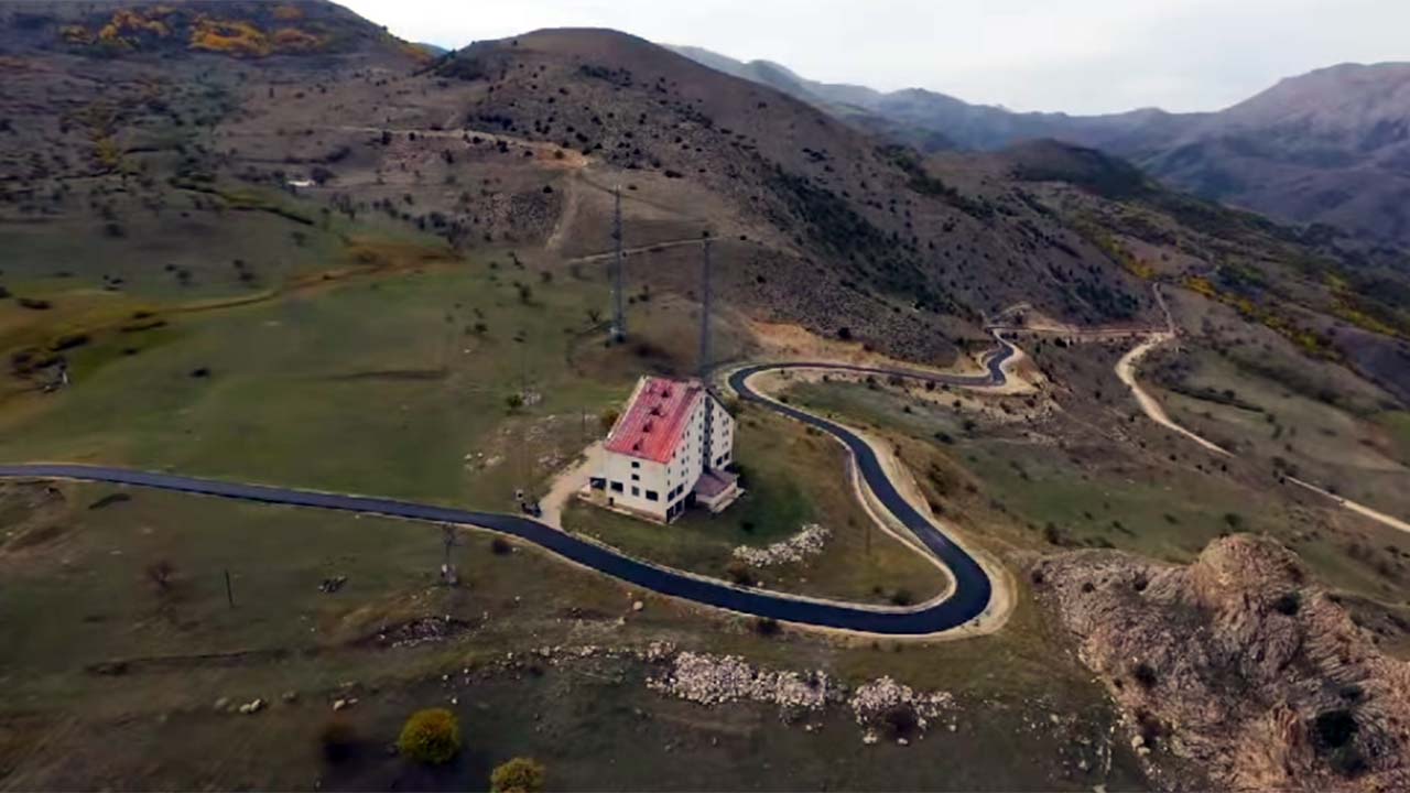Bayburt Kop Dağı Kayak Merkezi’ne Asfalt Yol yapildi