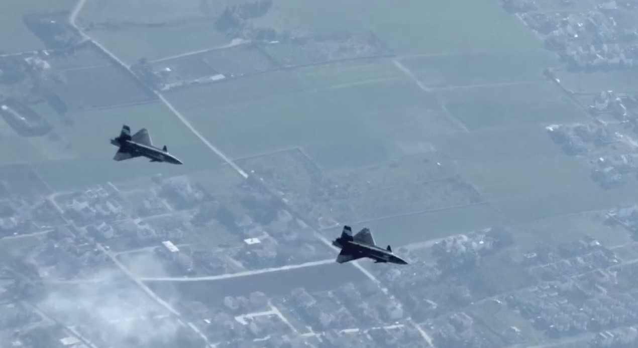 Bayraktar KIZILELMA’dan akıllı filo otonomisi ile kol uçuşu gerçekleştirdi?