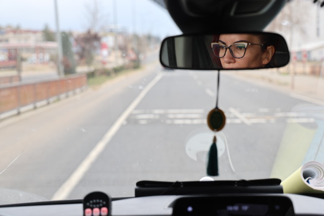 Diyarbakır’ın tek kadın ambulans şoförü 5 yıldır hayat kurtarmak için mücadele ediyor