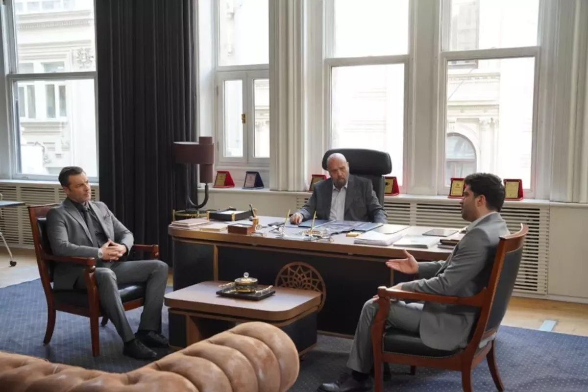 Feyza Civelek duyurdu: Kızılcık Şerbeti kadrosuna sürpriz oyuncu daha geldi