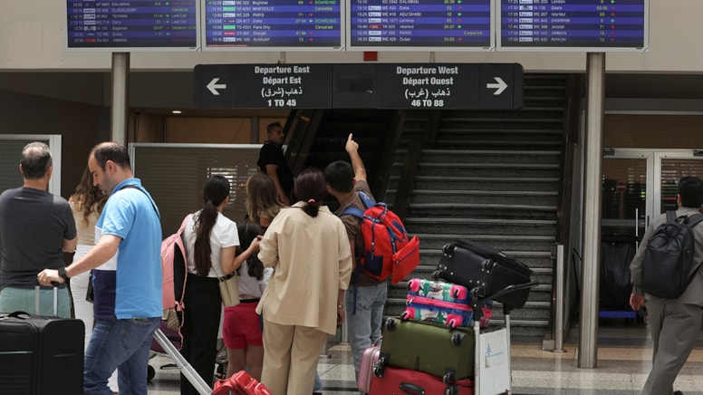 Lübnan hükümetinden ‘pasaport olmadan çıkış verildi