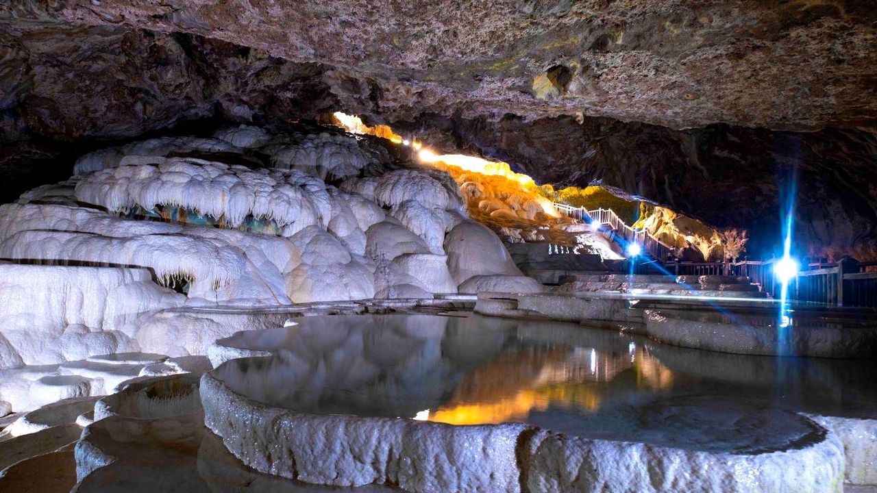 Büyüleyici bir gizem: Kaklık Mağarası manzaralari